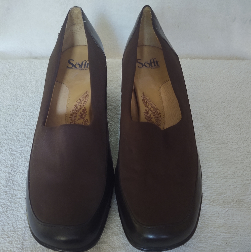 Sofft fabric loafers on women's shoes size 9.5